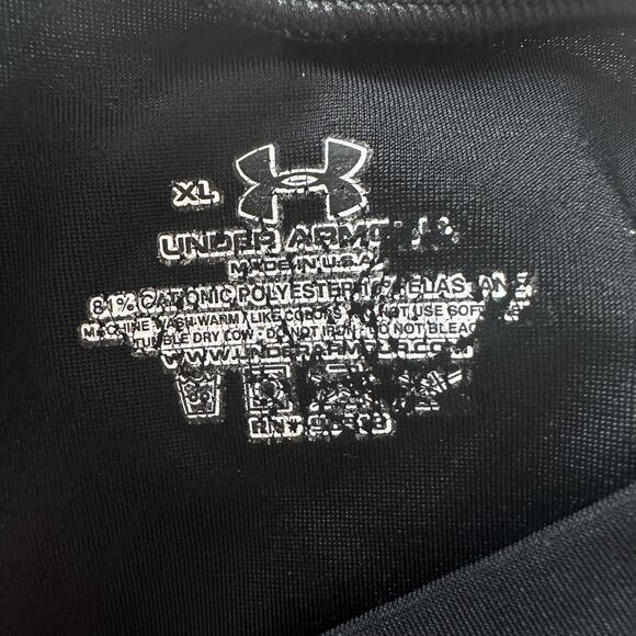Under Armour Shirt WMNS XL Athletic V-Neck Pullover Black Short Sleeve Stretchy - Picture 5 of 5